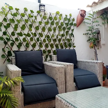 Casa Rustica - Entire Courtyard House - Sunny Patio *