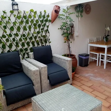 Casa Rustica - Entire Courtyard House - Sunny Patio Olhão