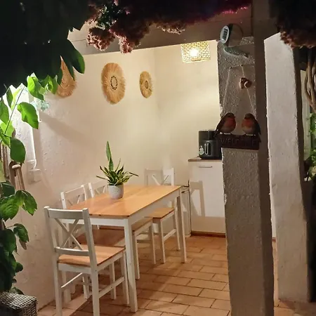 Casa Rustica - Do Pátio Ensolarado&jardim Casa de Férias *